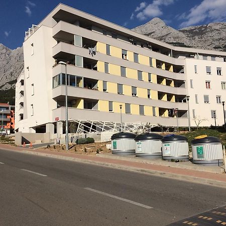 Antonijas Sunny Apartment Makarska Exterior photo